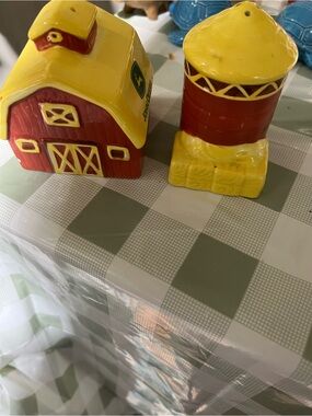 Yellow & Red Ceramic Barn and Silo Salt & Pepper Shakers John Deere